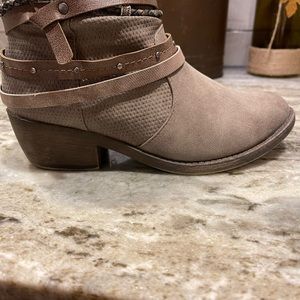 Ankle boots, worn a few time